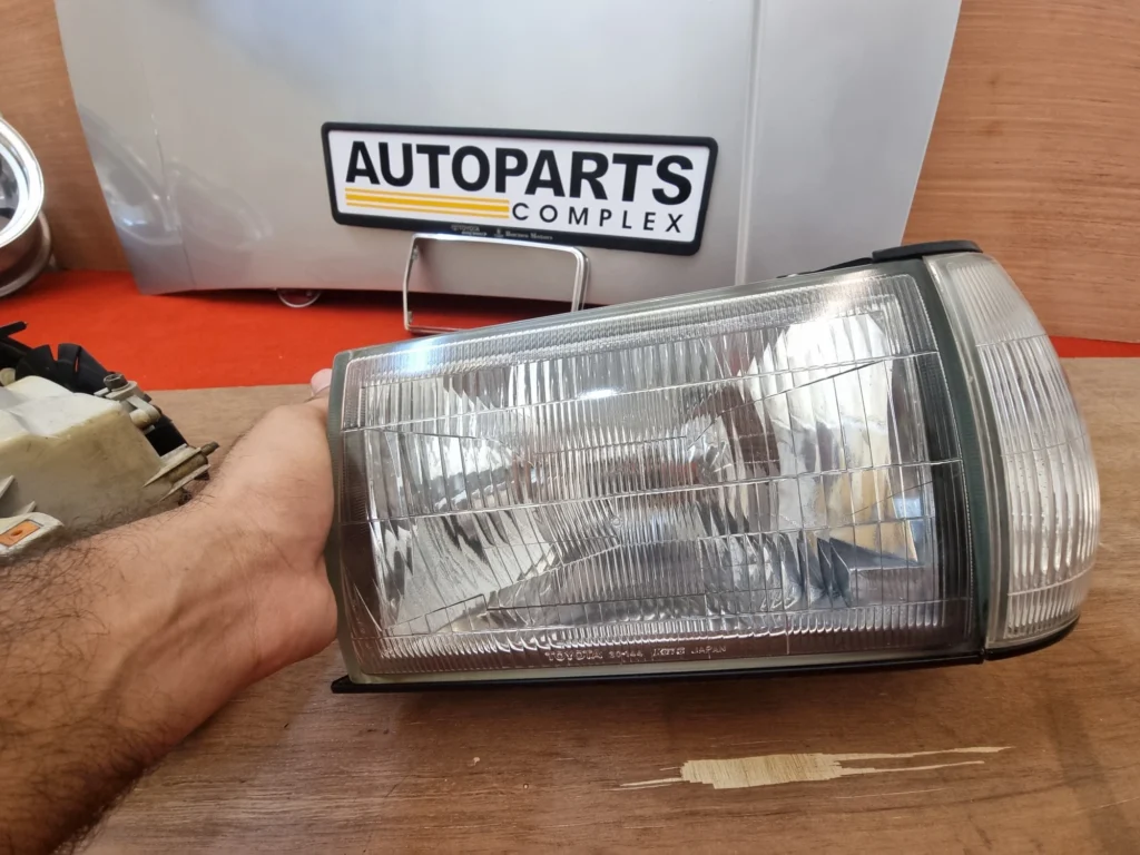 Toyota Crown 1989-91 s130 gs131 ms131 headlights6