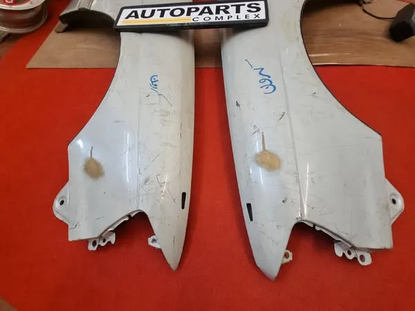 Toyota Crown Gs141 UZS141 JZS143 UZS143 front fenders pair 2