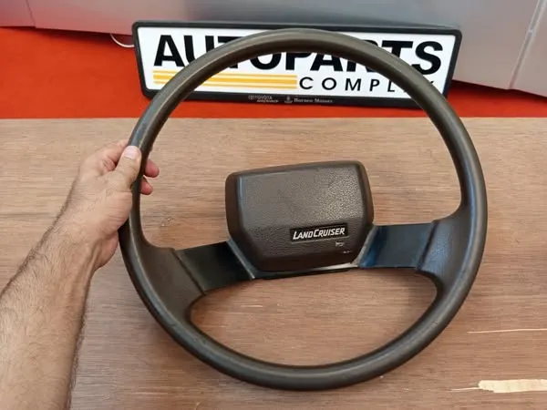 Toyota Land Cruiser 1981-1989 FJ60 BJ60 HJ62 FJ62 Steering Wheel 60 series (Brown)1