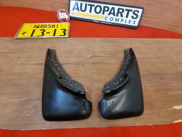 Ae92 corolla 1988 - 1991 front mud flaps 1