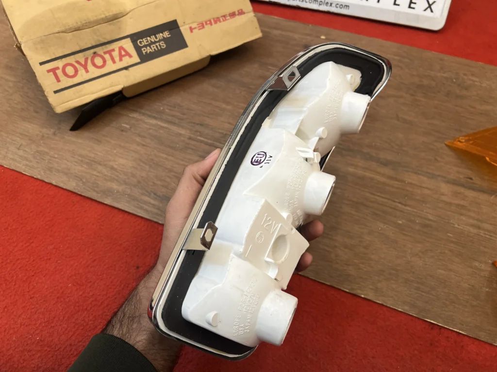 COROLLA KE36 ke30 TE30 1975 - 1979 Wagon taillight NOS (1)