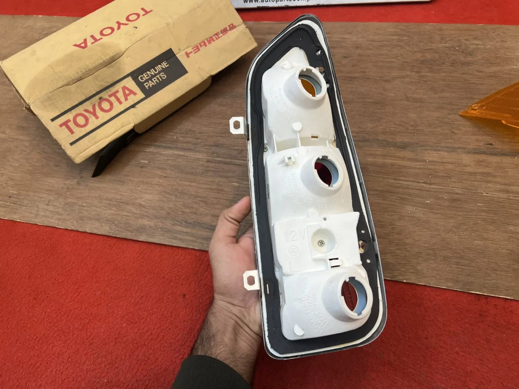 COROLLA KE36 ke30 TE30 1975 - 1979 Wagon taillight NOS (7)