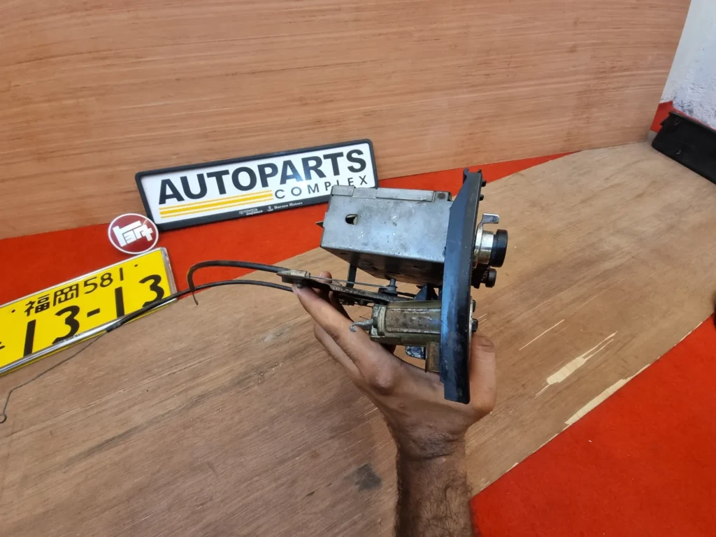 Corolla 1971 - 1974 radio8