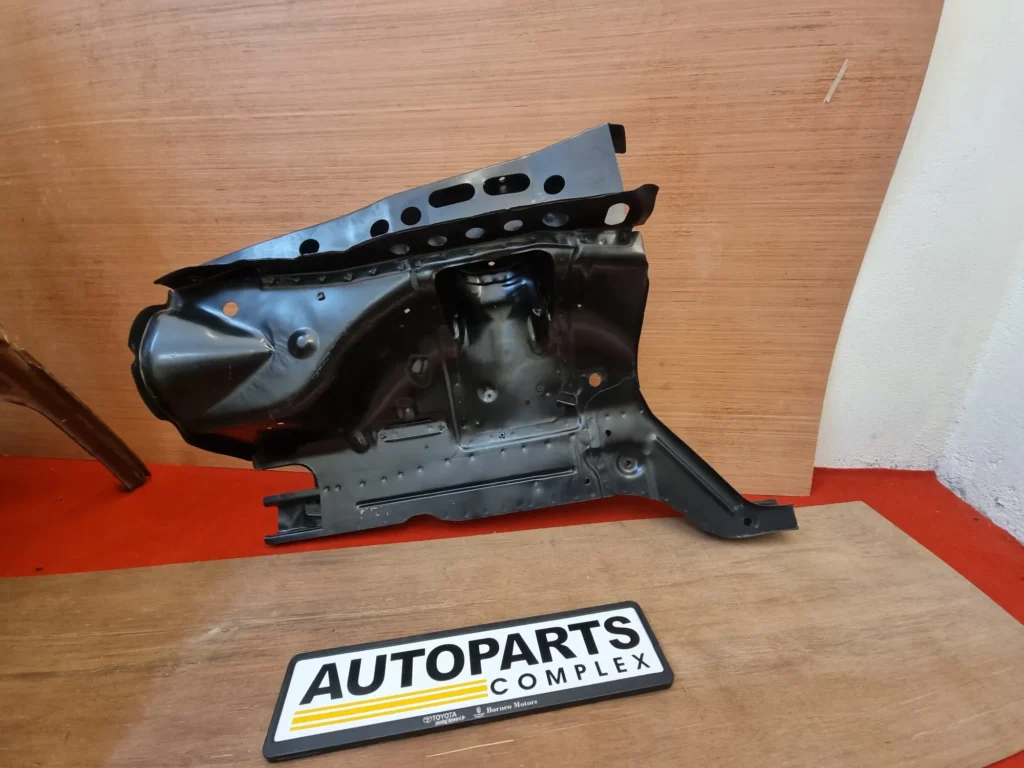 Corolla 1975-79 KE30 KE35 TE31 inner fender apron sub-Assy (Left side) 6