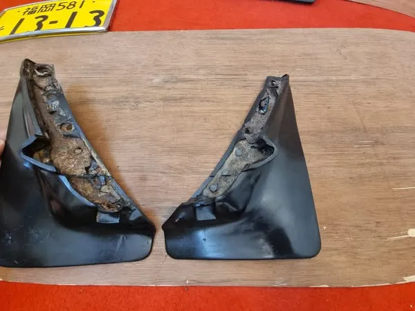 Corolla 1980-83 Ke70 Te72 front mud flaps3