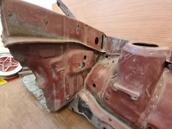 Corolla 1980-83 inner fender apron left side 4