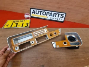 Hilux 1979 1980 1981 RHD Dash bezel 1