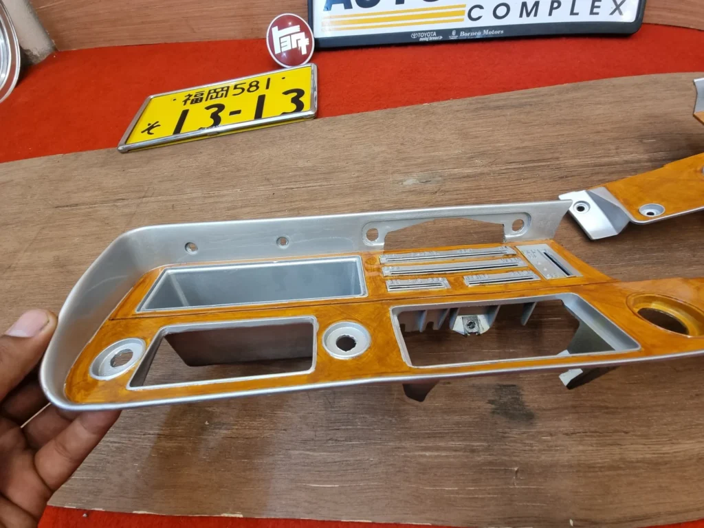 Hilux 1979 1980 1981 RHD Dash bezel 5