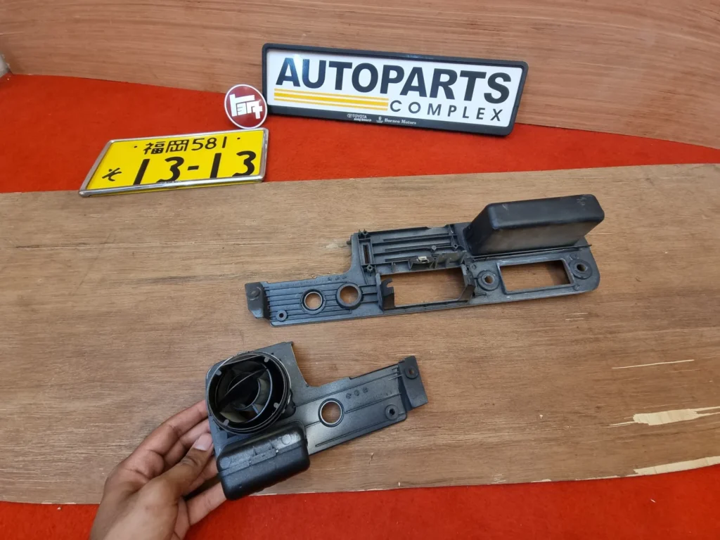 Hilux 1979 1980 1981 RHD Dash bezel 6