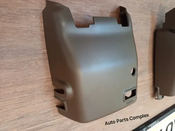 Toyota hilux pickup 1979-83 RHD adjustable steering column cover4