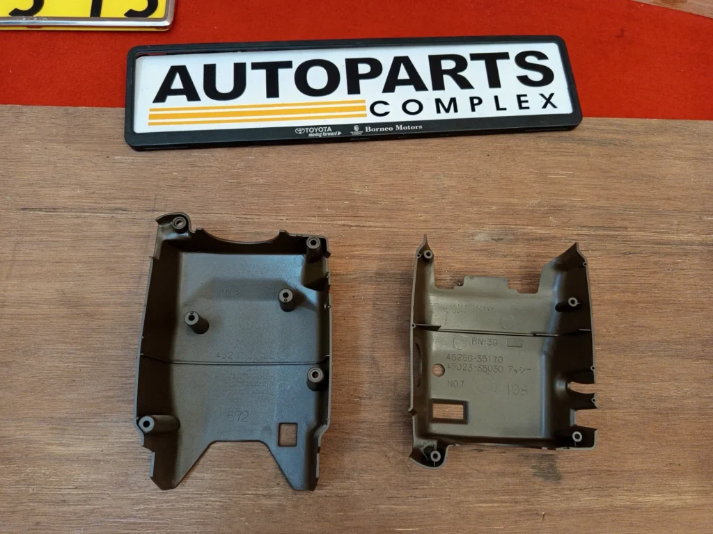 Toyota hilux pickup 1979-83 RHD adjustable steering column cover5