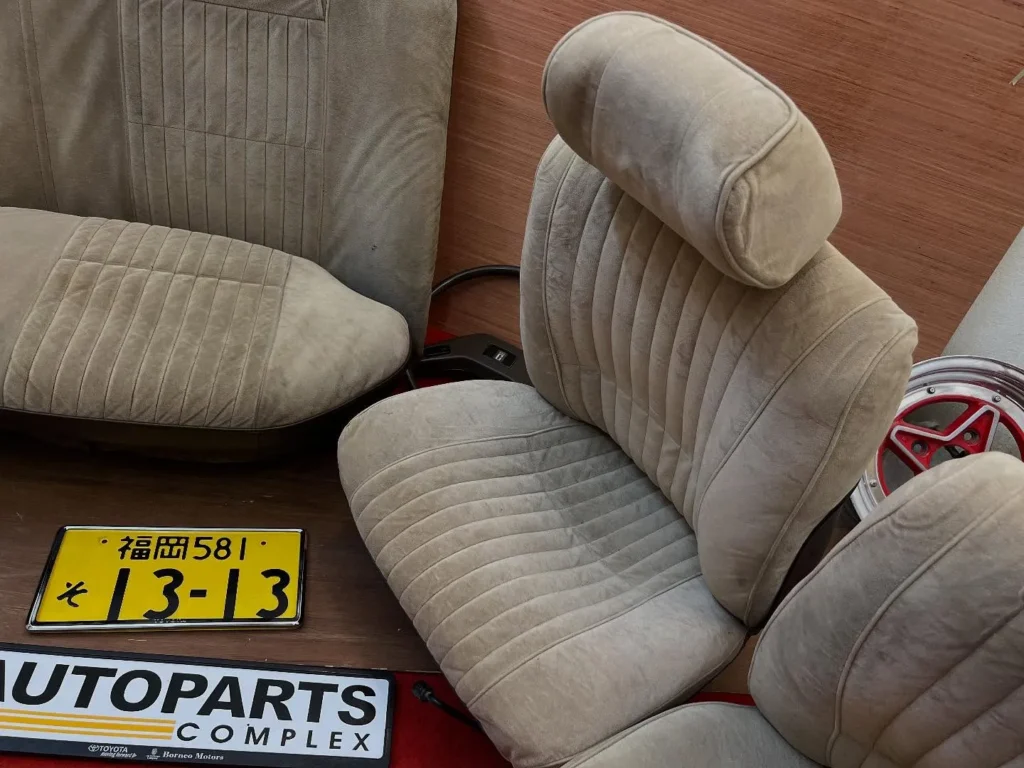 Corolla 1980-83 sedan SE Velvet seats to suit brown7