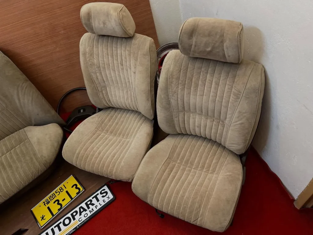Corolla 1980-83 sedan SE Velvet seats to suit brown8