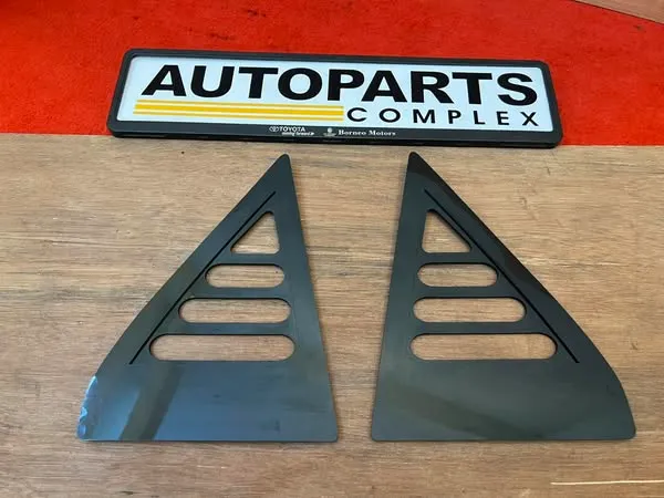 Corolla 1988-91 ae92 quarter window louvers 2