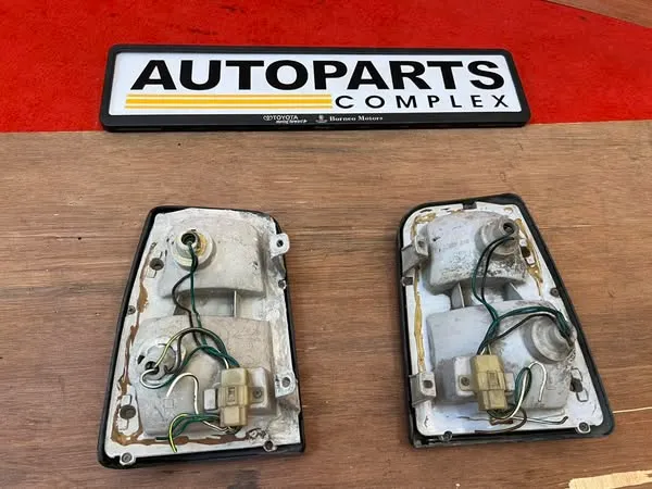 Corolla Ke70 Te72 Ae71 wagon tail lights Lucas Australia5