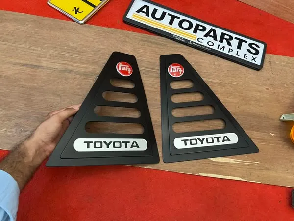 Corolla Ke70 Te72 wagon quarter window louvers 1