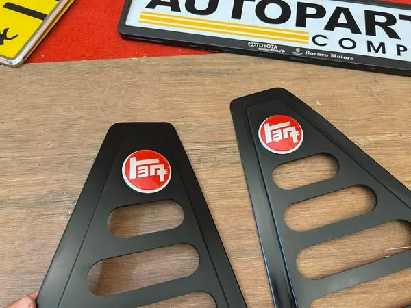 Corolla Ke70 Te72 wagon quarter window louvers 4