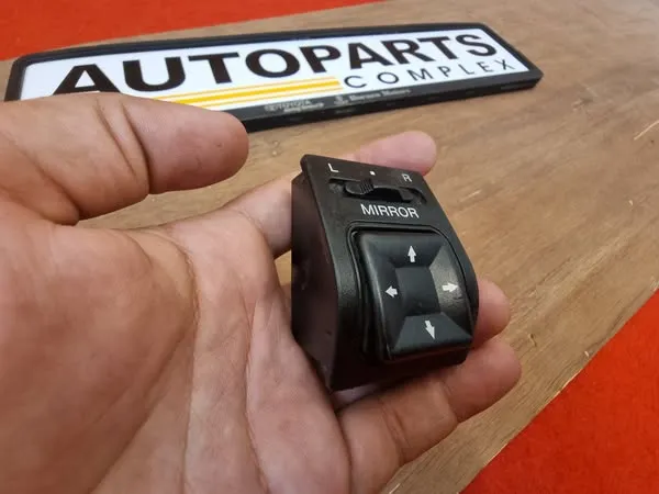 Honda Accord 1986 1987 1988 1989 power mirrors switch 4