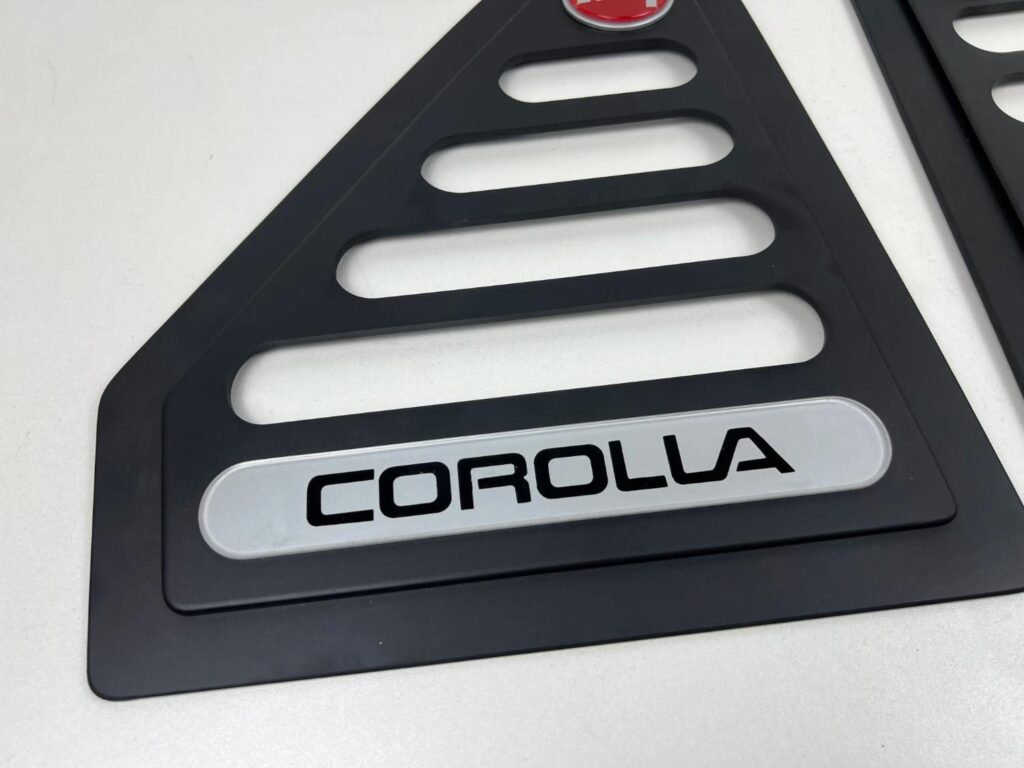 Ke70 Te72 Corolla Quarter window louvers (3)
