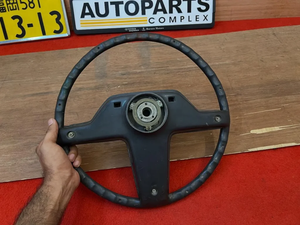 Land cruiser FJ60 FJ62 Bj60 HJ61 Bj61 steering wheel in immaculate condition6