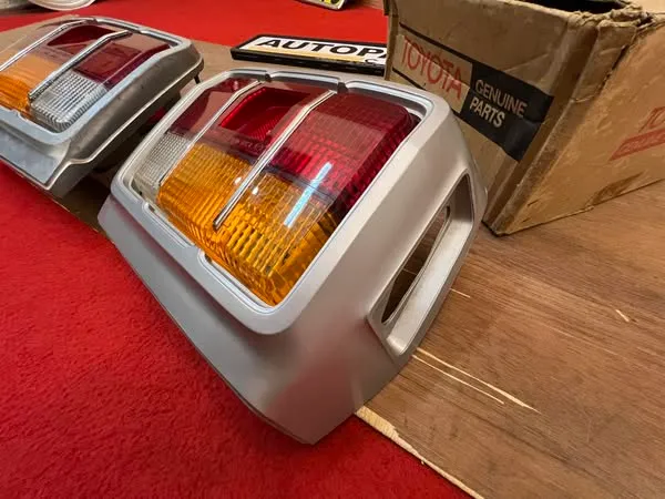 Super rare Corolla 1971 1972 1973 KE20 TE21 tail lights 2
