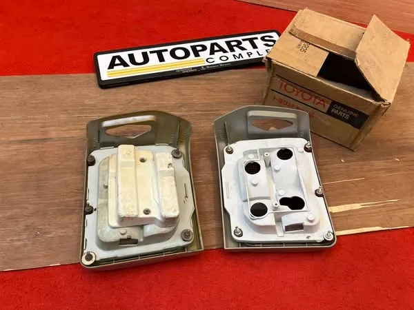 Super rare Corolla 1971 1972 1973 KE20 TE21 tail lights 3