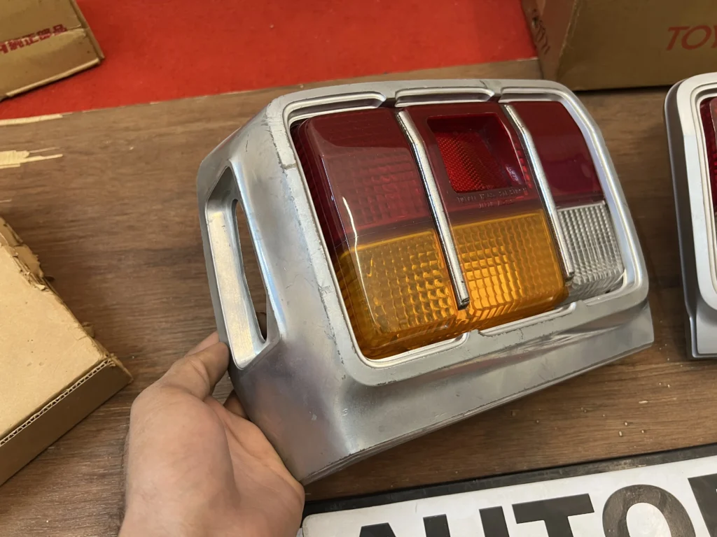Super rare Corolla 1971 1972 1973 KE20 TE21 tail lights (4)