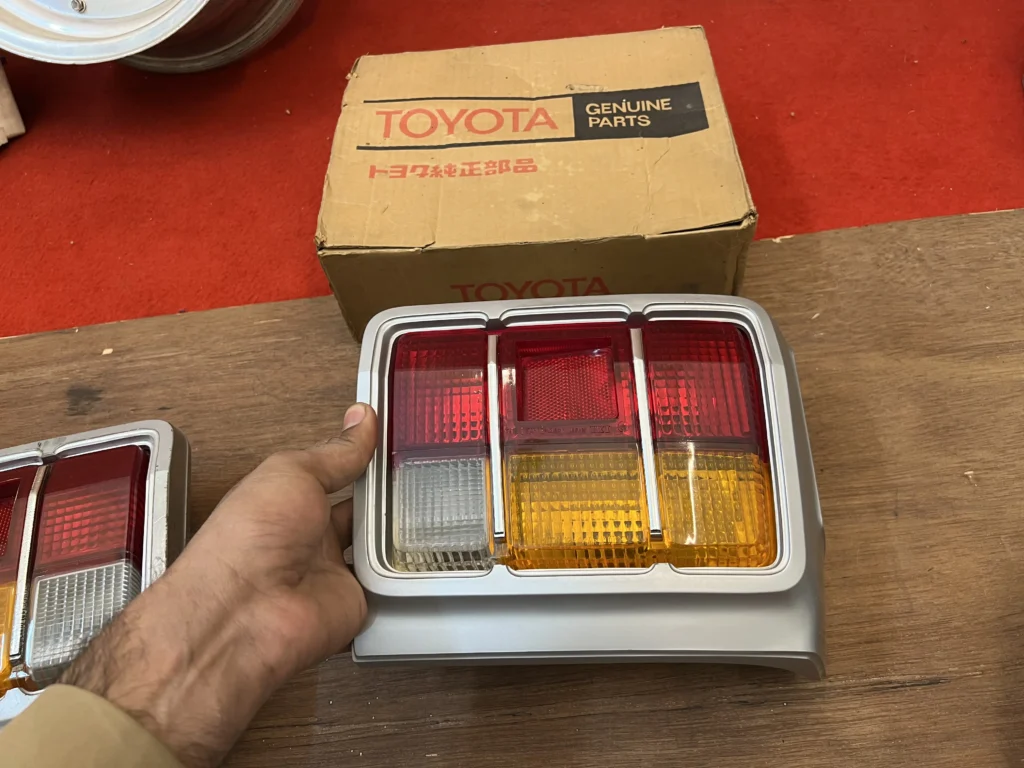Super rare Corolla 1971 1972 1973 KE20 TE21 tail lights (5)