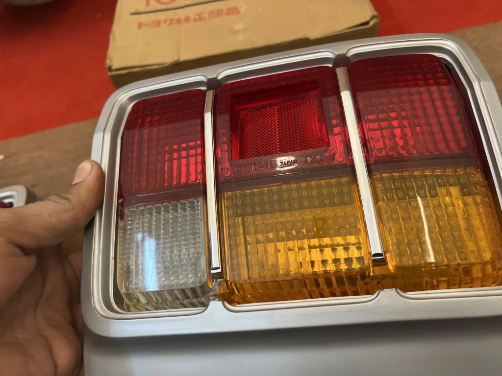 Super rare Corolla 1971 1972 1973 KE20 TE21 tail lights (7)