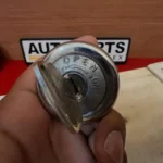 Toyota 1970s ke20 Te27 Rt80 Rt81 fuel cap lock with key 3