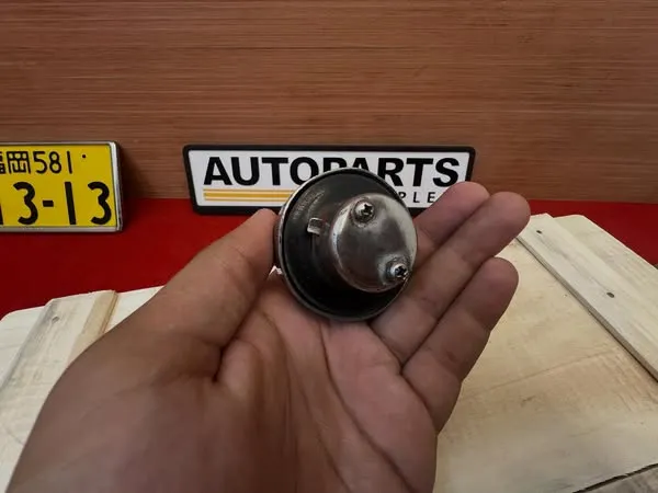 Toyota 1970s ke20 Te27 Rt80 Rt81 fuel cap lock with key 5