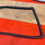 Corolla 1975 - 1979 ke30 Te31 rear windshield rubber seal2