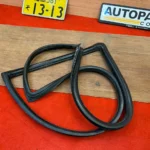 Corolla 1975 - 1979 ke30 Te31 rear windshield rubber seal4