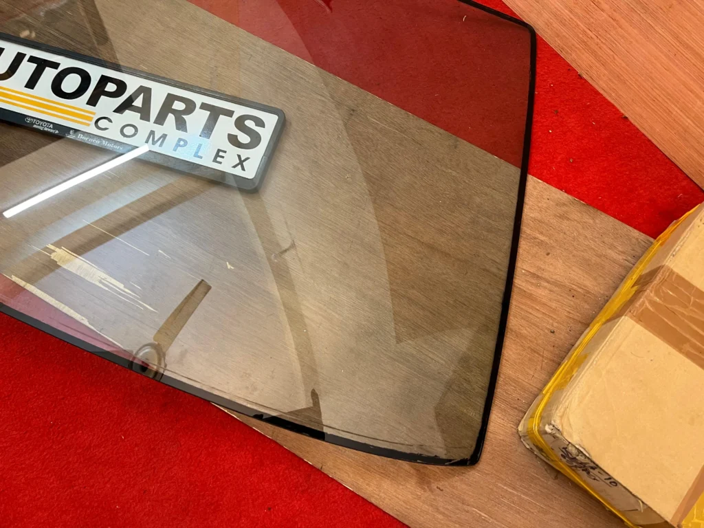 Corolla 1980 1981 1982 1983 sedan blue tinted OEM windshield3