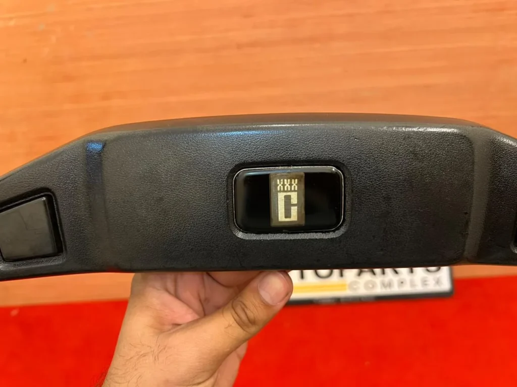 Corolla 1980 1981 DX steering wheel pad with badge1