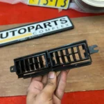 Corolla 1980 - 1981 Ke70 Te72 center AC vent1