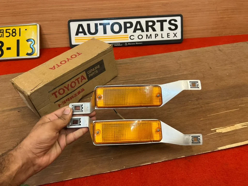 Corolla 1980 1981 front chrome bumper indicators NOS OEM Ke70 Te721