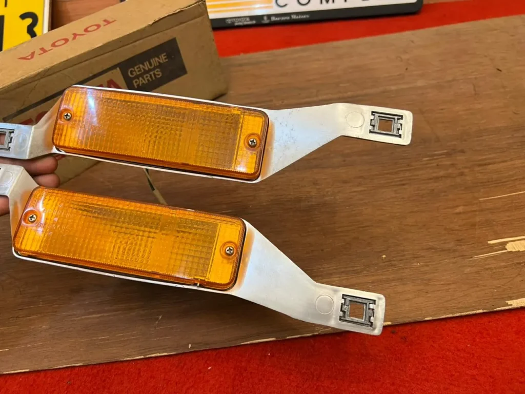 Corolla 1980 1981 front chrome bumper indicators NOS OEM Ke70 Te724
