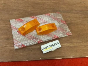 Corolla 1980 - 1982 Ke70 EUDM Front Fender Side Indicator lenses pair4