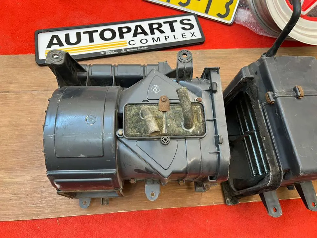 Corolla 1980 - 1983 Ke70 TE72 LHD Air conditioning unit 2
