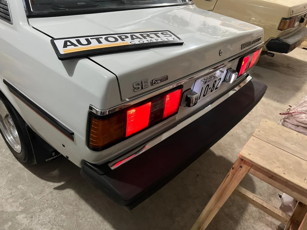 Corolla 1980 - 1983 Ke70 Te72 rear bumper chrome trim8