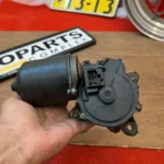 Corolla 1980 - 1983 RHD windshield wiper motor Te72 Ae71 Ke70 1