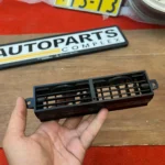 Corolla 1982 1983 Ke70 Te72 center AC vent1