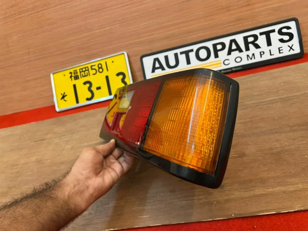 Corolla 1982 1983 OEM tail light right side2