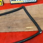Corolla Ke20 Te27 ke26 Te21 1971-74 front windshield rubber seal 3