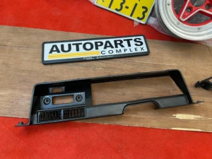 Corolla Ke70 Ae70 1980 - 1981 RHD dash cluster panel1