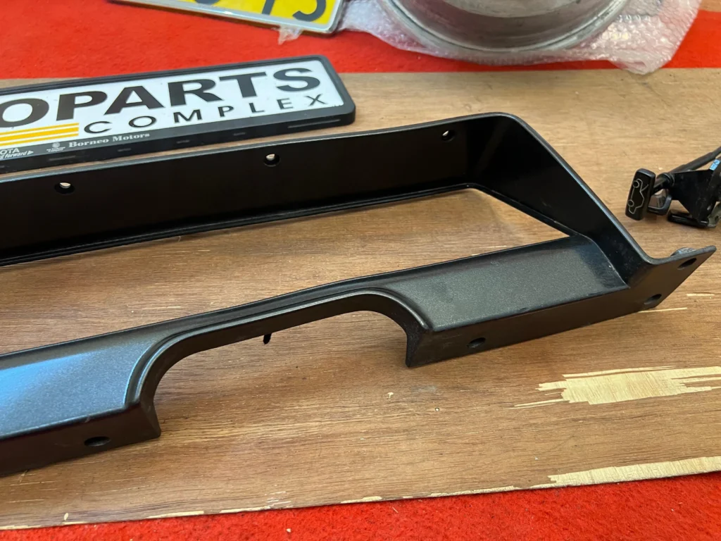 Corolla Ke70 Ae70 1980 - 1981 RHD dash cluster panel4