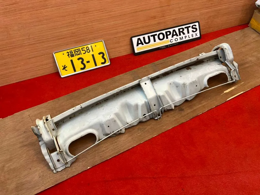 Corolla ke30 Te31 ke55 trunk lid hinges support panel with lifting rods 2