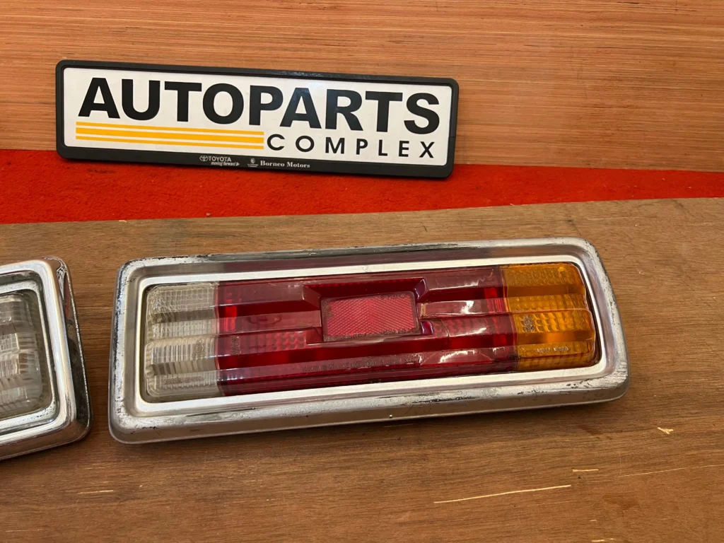 Corolla liftback 1975 - 1979 Te51 Te55 tail lights 9