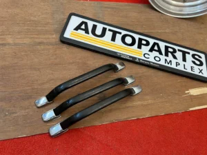 Corona 1965 - 1969 Rt40 roof grab handles1